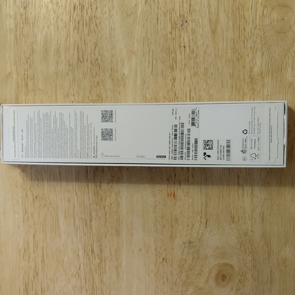 Samsung galaxy watch 7 (40MM) Wifi/Celluar - Picture 2 of 5
